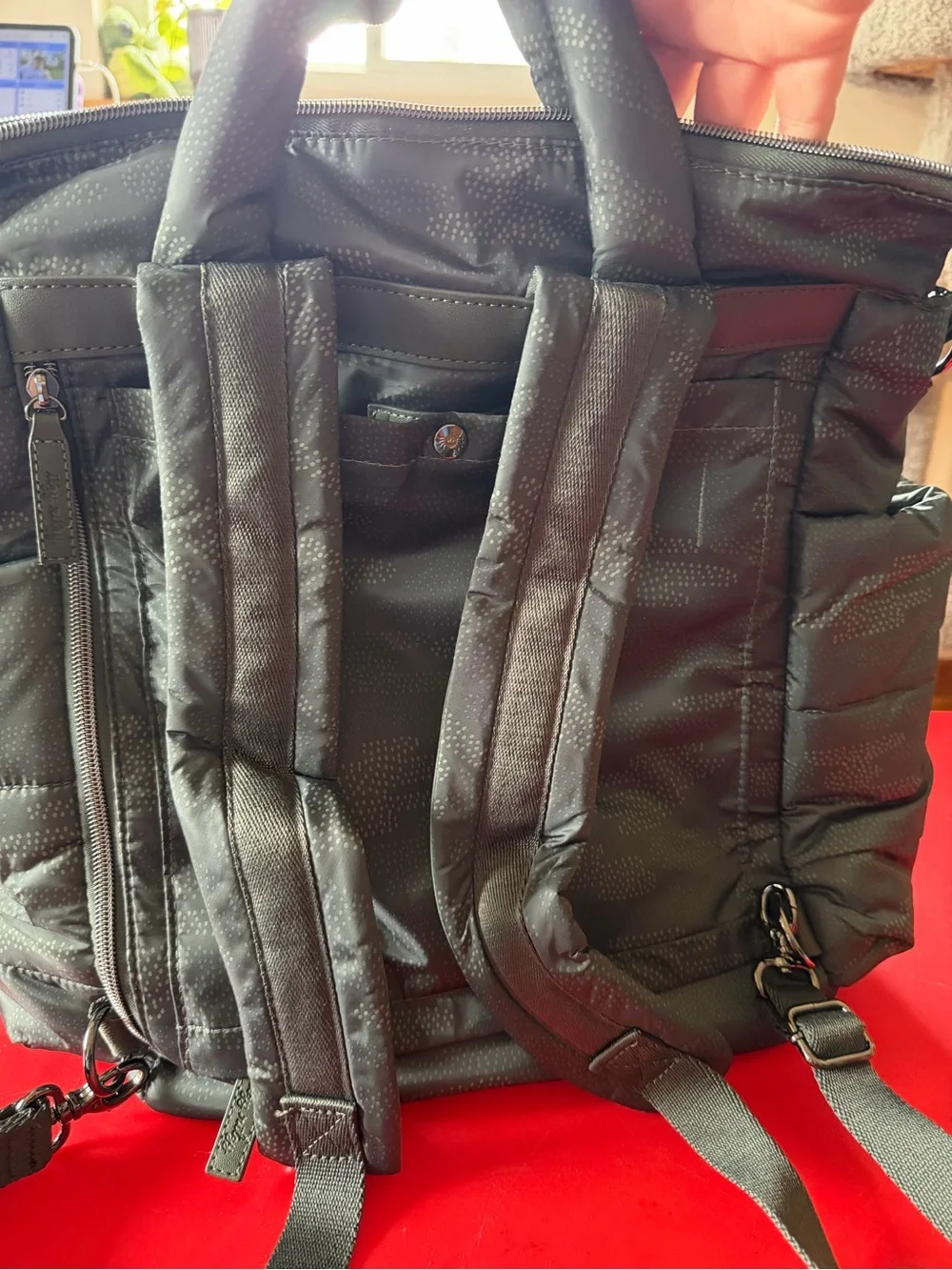 Itzy Ritzy green/grey camo Dream Diaper Backpack